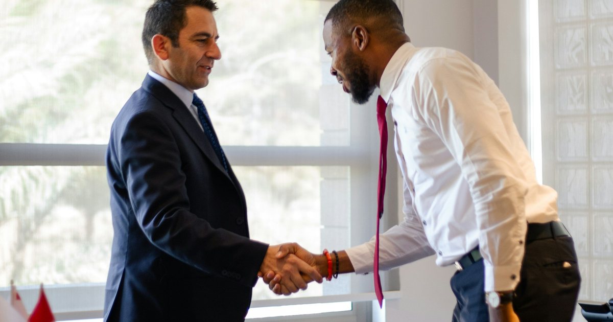 Imagem editorial sobre agência de tráfego pago