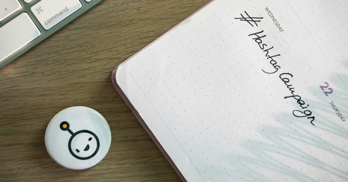 Imagem editorial sobre como gerar leads qualificados todos os dias (sem mágica, com rotina)